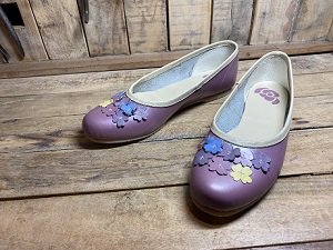 生徒作品2020 花モチーフ バレエシューズ