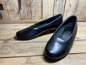 生徒作品2021 冠婚葬祭用パンプス