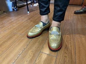 生徒作品2022 脱着可モチーフ+飾りストーン使い ローファー
