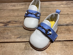 生徒作品2022 ビットモチーフ使い ベビーシューズ