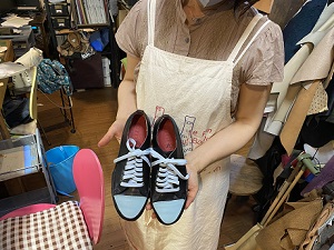 生徒作品2022 バイカラースニーカー