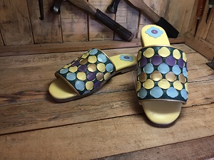 生徒作品2018変わり織り込みサンダル
