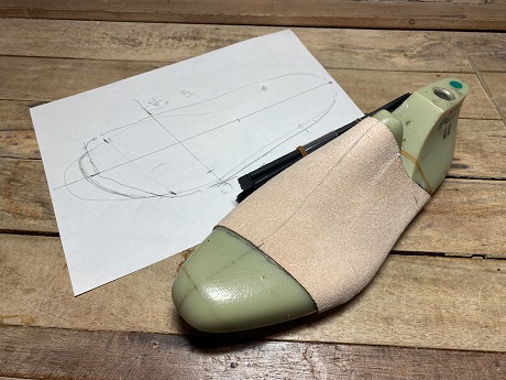 生徒作品 ただいま製作中 体験用サンダル